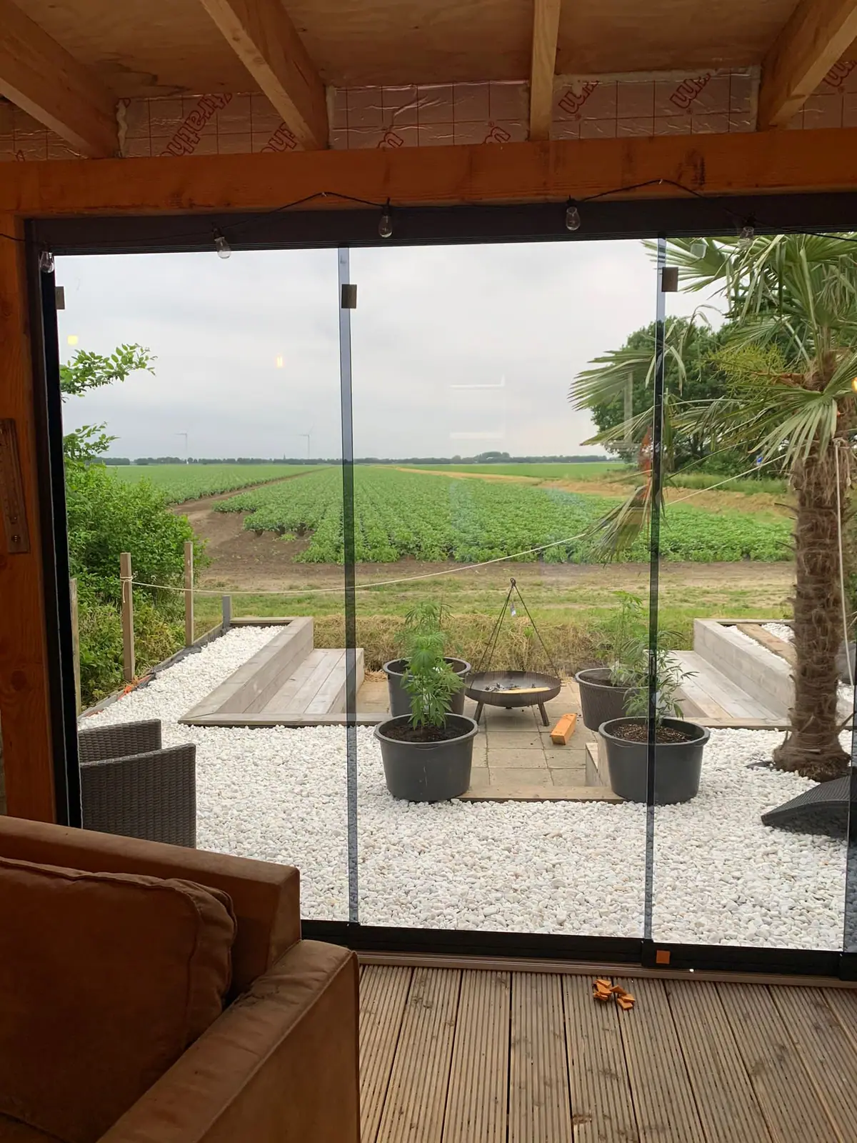 Gartenzimmer mit Blick über das Feld, Foto 1